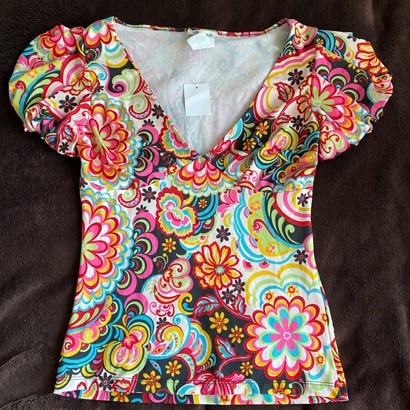 Tops - Bright colorful shirt